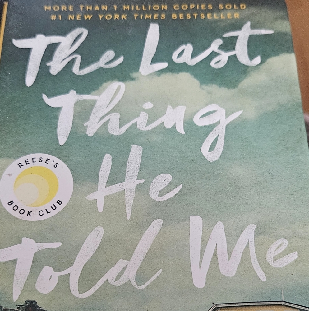 Books - Picture 2 of 4